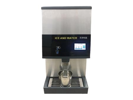 Máquina de hielo y agua